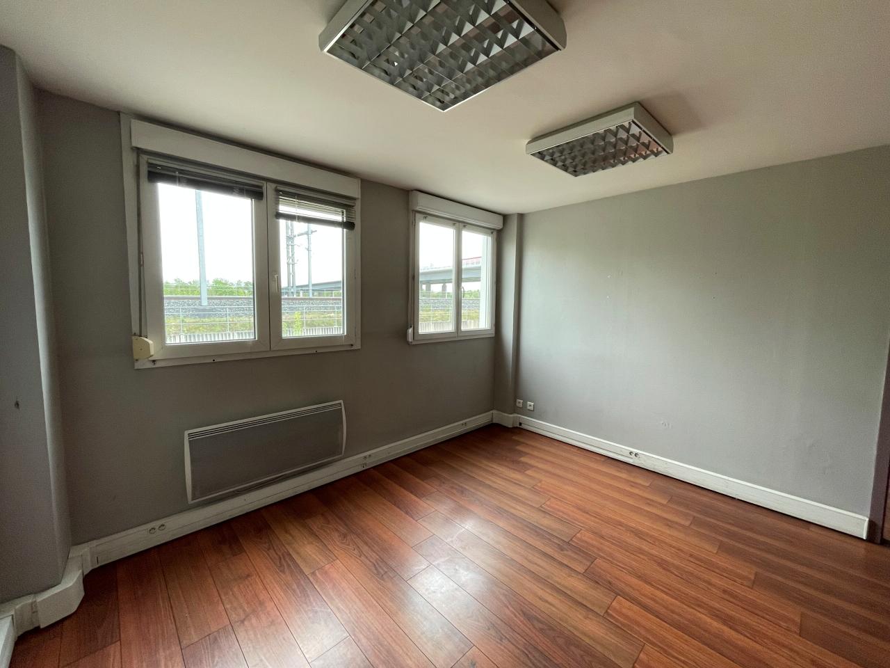 Local d'activité Vendenheim 803m² Location local d'activité Vendenheim Bas-Rhin OLACT2420498 8
